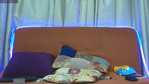 Klhoe Carter 3 online show from November 11, 11:40 pm