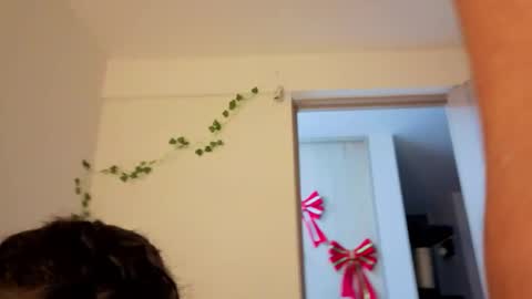 Steven  e online show from December 20, 1:56 am