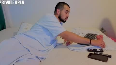 Steven  e online show from April 16, 1:49 am