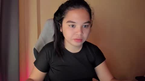 0wwlo0k online show from December 20, 5:14 am