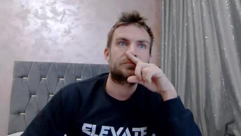 10in_deluxe online show from March 9, 8:52 am