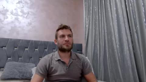 10in_deluxe online show from December 1, 3:43 pm