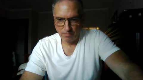 Snapshot of 123456ant chatting on December 14, 9:13 pm 123456ant online show from December 14, 9:13 pm