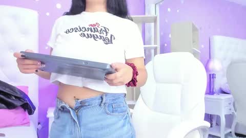 Scarlette  online show from November 26, 3:15 am