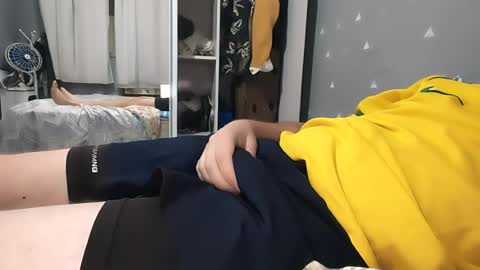 18mhornyxx18 online show from June 24, 2:40 am