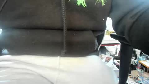 1bigloadasian online show from February 14, 7:38 pm