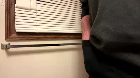 1hunglo412 online show from February 3, 10:30 am