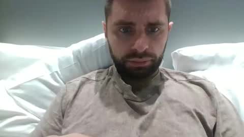 Snapshot of 1kamilkamil11 chatting on October 14, 10:24 pm kam online show from October 14, 10:24 pm