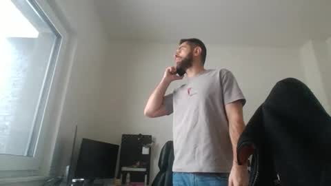 kam online show from January 13, 8:33 am