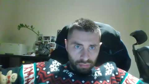 Snapshot of 1kamilkamil11 chatting on December 1, 8:55 pm kam online show from December 1, 8:55 pm