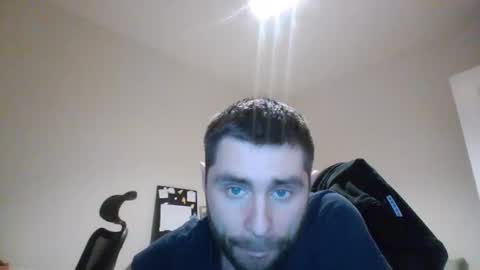 Snapshot of 1kamilkamil11 chatting on February 25, 5:08 pm kam online show from February 25, 5:08 pm