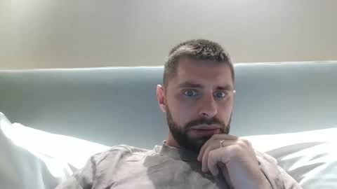 Snapshot of 1kamilkamil11 chatting on October 13, 6:21 pm kam online show from October 13, 6:21 pm