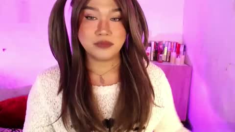 1lovelymess online show from April 7, 4:47 am