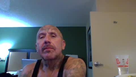 Snapshot of 1nastya8 chatting on October 9, 7:58 am TheShyOne18 online show from October 9, 7:58 am