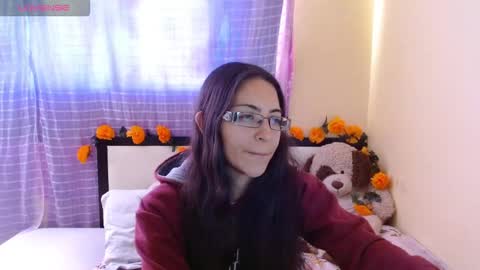 paola online show from November 5, 11:18 pm