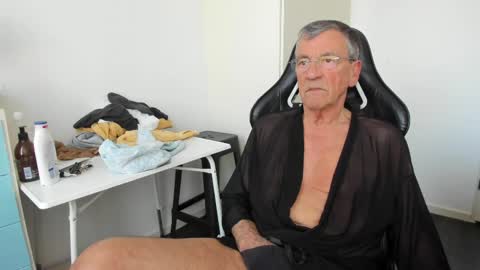 Henk online show from March 26, 4:23 pm