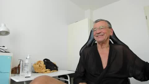 Henk online show from April 22, 3:19 pm