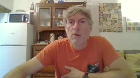 22esserre online show from October 31, 2:28 pm