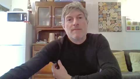 22esserre online show from February 19, 1:32 pm