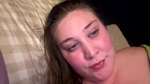 22thickfatpussy online show from November 19, 10:08 pm