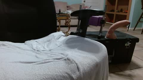 ThrillBilly online show from April 5, 11:46 pm