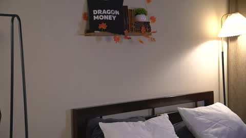 Elley  online show from November 27, 6:43 am