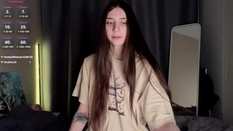 Lina       free control in pvt online show from March 20, 6:35 pm