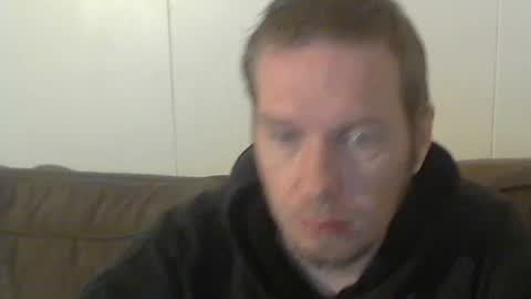 2small4you83 online show from December 20, 11:47 pm