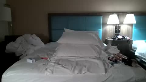 2xtatic online show from February 6, 8:07 am