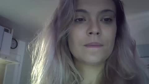 33tinarose online show from September 23, 11:26 am