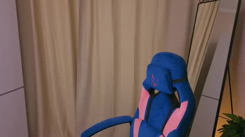 Eva online show from March 28, 8:27 am