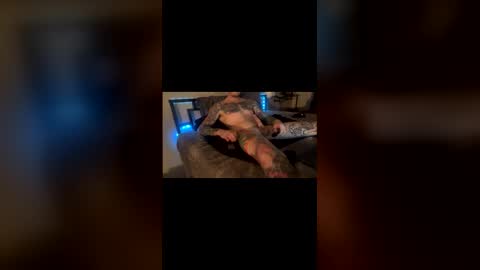 50shadesofJae online show from January 17, 11:30 am