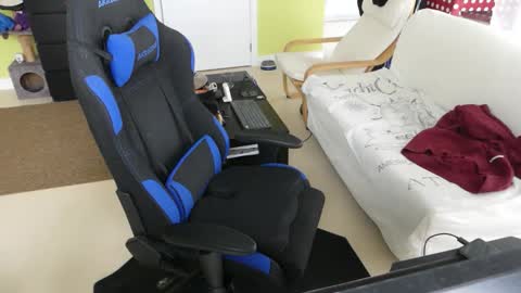 Larese Carlo online show from February 24, 9:56 am