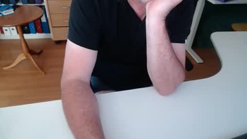 69pifpaf online show from April 9, 5:55 am