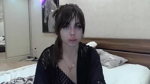 Adriana online show from September 17, 11:30 pm