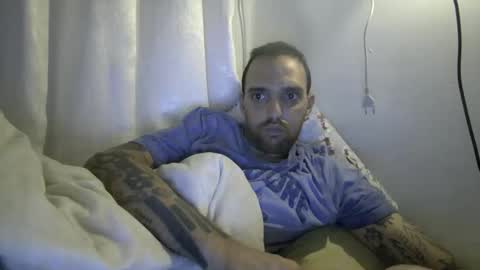 Snapshot of 6sundros chatting on September 30, 9:14 pm Suny online show from September 30, 9:14 pm