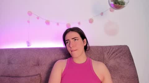 milu online show from September 27, 11:57 pm