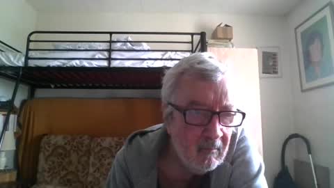 78kiss online show from May 16, 8:33 am