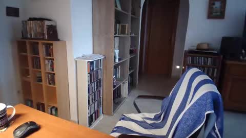  Papi  online show from March 5, 10:24 am