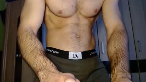 Snapshot of 8000zuerich chatting on October 28, 9:10 am Nicolas online show from October 28, 9:10 am