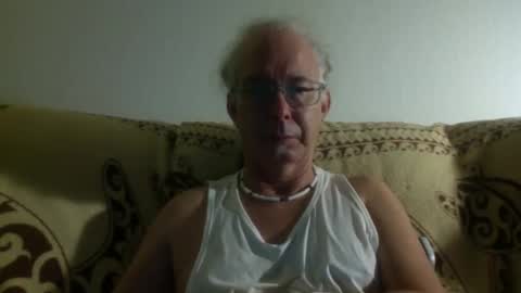 Snapshot of 808dred chatting on March 10, 9:23 am 808dred online show from March 10, 9:23 am