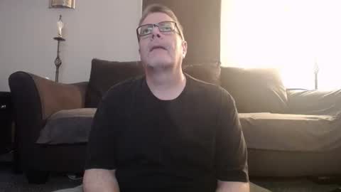 989guy online show from April 19, 6:10 pm