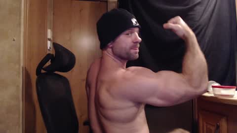 9 fat inches online show from December 20, 3:25 am