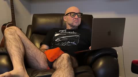 God Zeus online show from January 3, 7:16 am