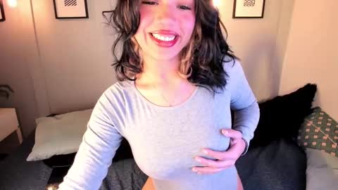 abigaill online show from September 26, 5:15 am