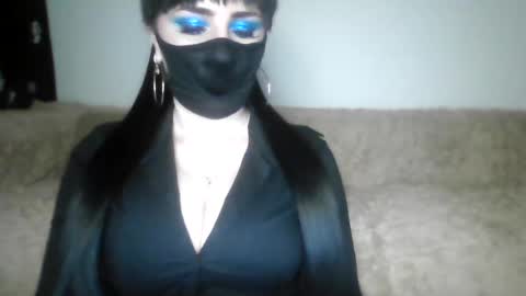 Adela online show from January 12, 7:10 pm