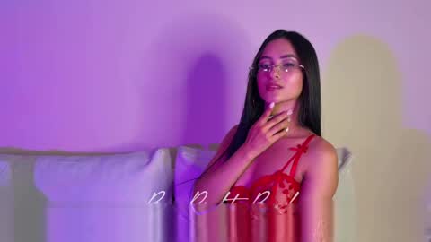 _alana_grey_ online show from May 12, 4:05 pm