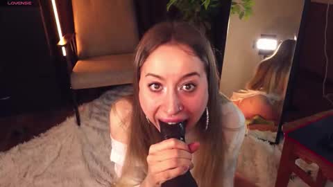 _alexa_gold_ online show from March 18, 6:19 am