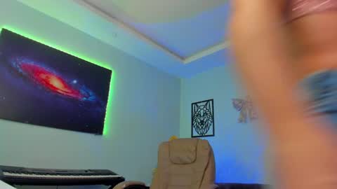 Alice online show from January 4, 11:43 am