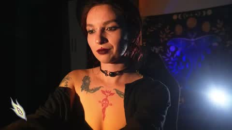 Snapshot of _alicemorrison_ chatting on September 10, 6:31 pm Alice Morrison Mistress Datura online show from September 10, 6:31 pm